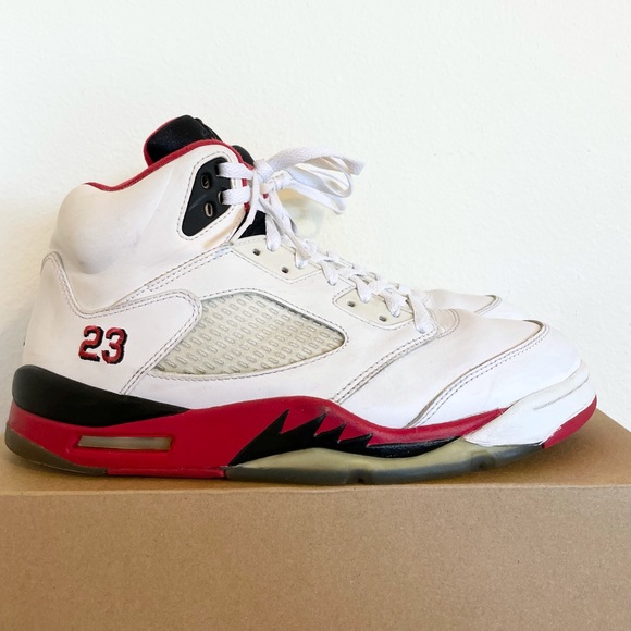 Jordan Other - Jordan 5 Retro Fire Red size 10 136027-120 2013 PRE-OWNED